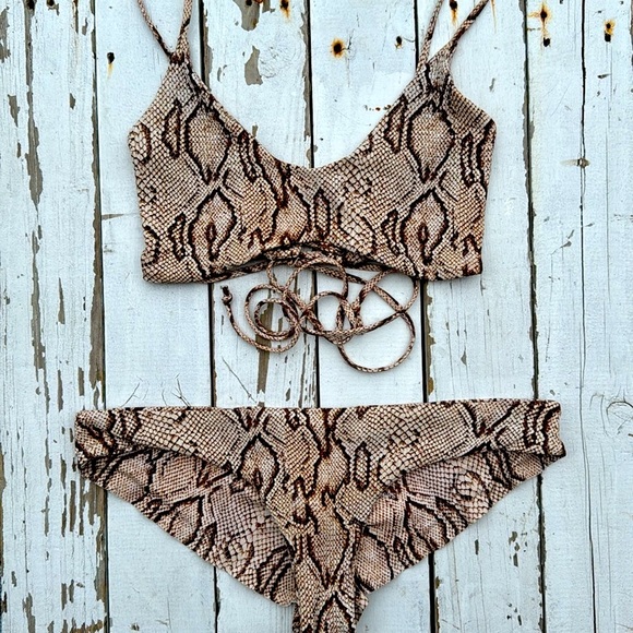 Rare Boys + Arrows Bikini Set in Snake Size Large - Picture 3 of 6